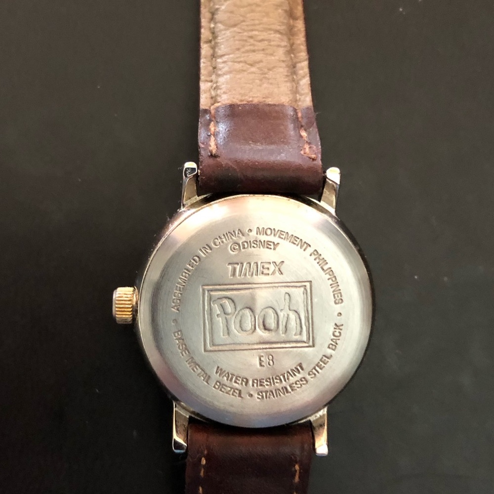 Winnie-the-Pooh Watch w/Brown Band - Picture 4 of 6